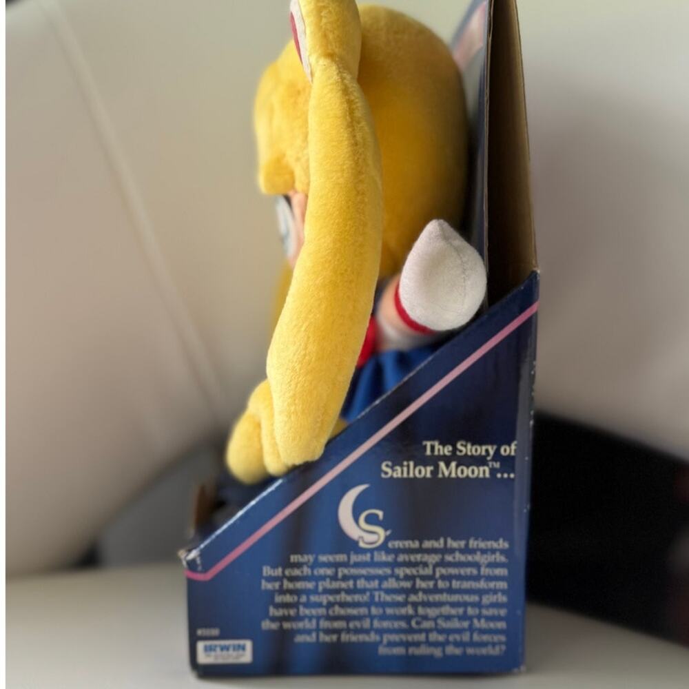 New in Box | Sailor Moon Plush Doll 8" Irwin 1998 Dark Blue Box Vintage - Picture 2 of 8